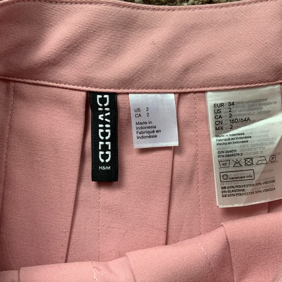 Pink Tennis Style Skirt - Picture 2 of 2